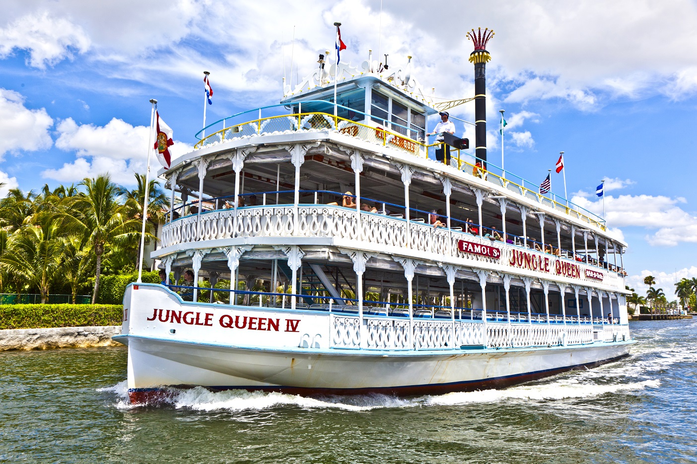 services offered by jungle queen riverboat